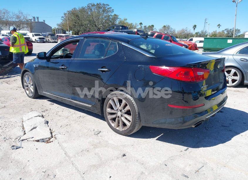 Photo 3 of 2015 Kia Optima SXL TURBO (VIN 5XXGR4A63FG442597)