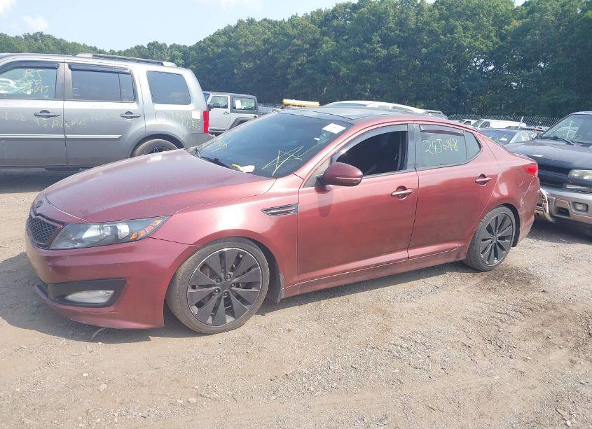 Photo 2 of 2012 Kia Optima SX (VIN 5XXGR4A64CG009012)