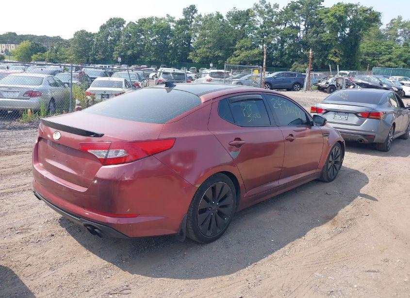 Photo 4 of 2012 Kia Optima SX (VIN 5XXGR4A64CG009012)