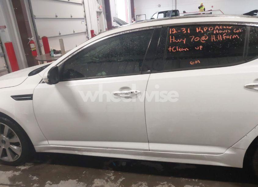 Photo 14 of 2012 Kia Optima SX (VIN 5XXGR4A64CG016185)