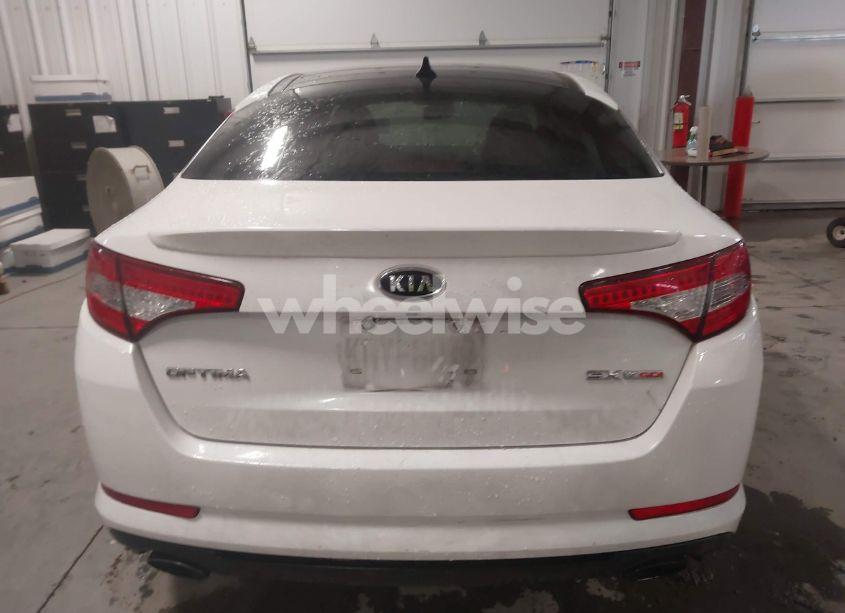 Photo 16 of 2012 Kia Optima SX (VIN 5XXGR4A64CG016185)
