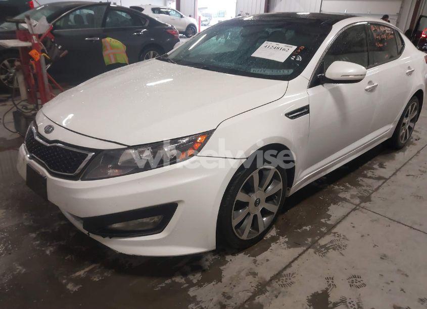 Photo 2 of 2012 Kia Optima SX (VIN 5XXGR4A64CG016185)