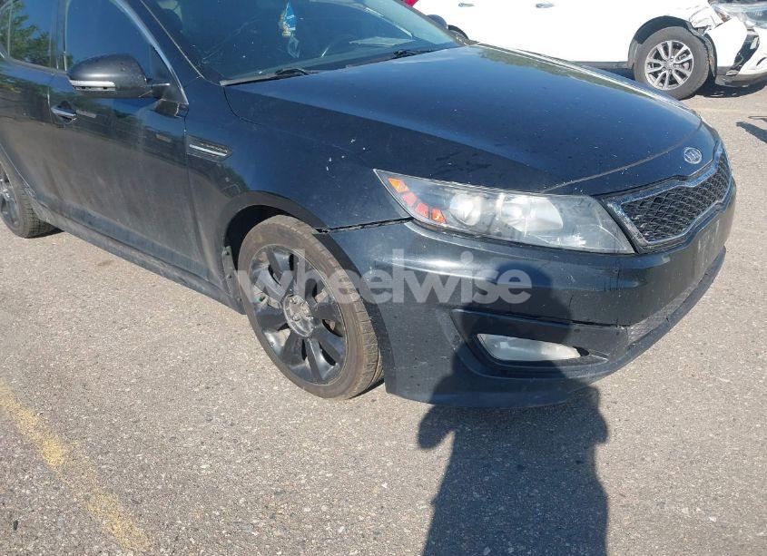 Photo 6 of 2012 Kia Optima SX (VIN 5XXGR4A64CG033469)