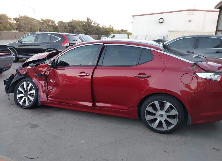 Photo 15 of 2012 Kia Optima SX (VIN 5XXGR4A64CG045265)
