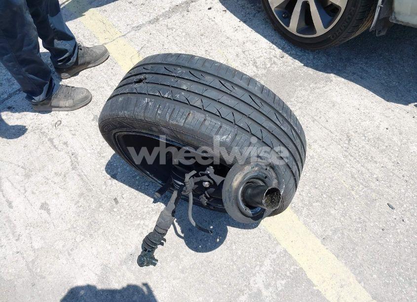 Photo 11 of 2012 Kia Optima SX (VIN 5XXGR4A64CG046593)