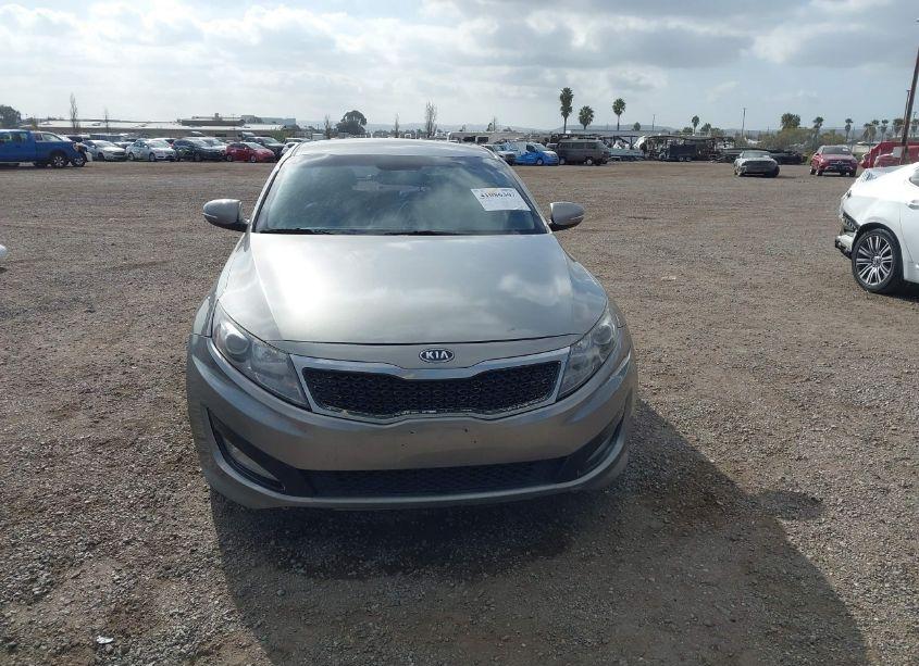 Photo 12 of 2012 Kia Optima SX (VIN 5XXGR4A64CG058727)