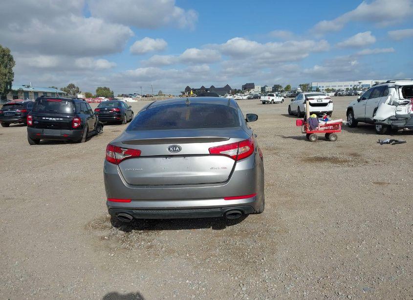Photo 16 of 2012 Kia Optima SX (VIN 5XXGR4A64CG058727)