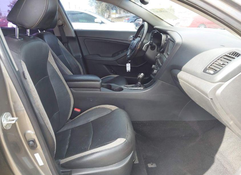 Photo 5 of 2012 Kia Optima SX (VIN 5XXGR4A64CG058727)