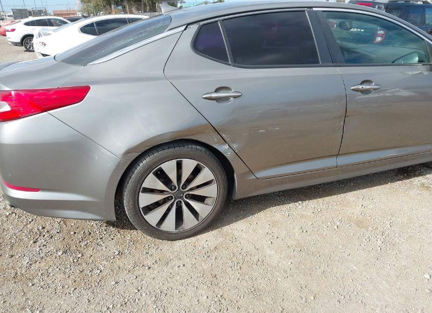 Photo 6 of 2012 Kia Optima SX (VIN 5XXGR4A64CG058727)