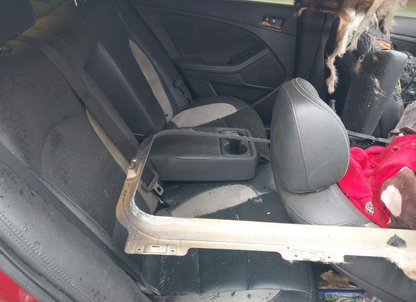 Photo 8 of 2012 Kia Optima SX (VIN 5XXGR4A64CG080713)