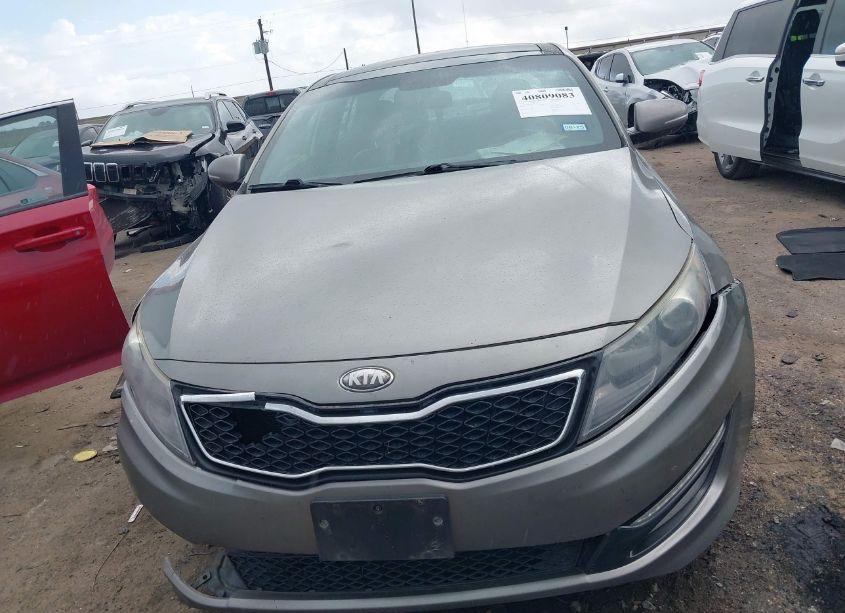 Photo 12 of 2013 Kia Optima SX (VIN 5XXGR4A64DG106552)