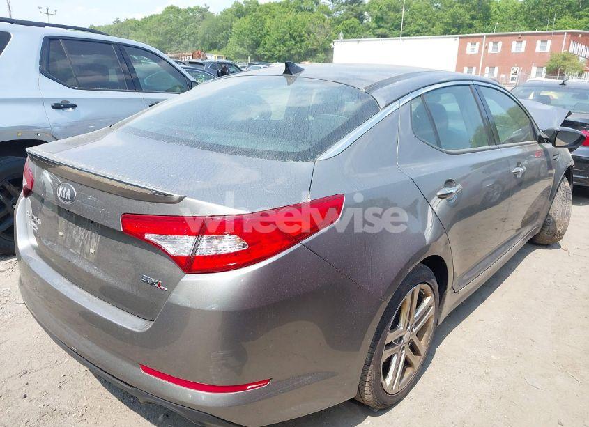 Photo 4 of 2013 Kia Optima SX (VIN 5XXGR4A64DG119351)