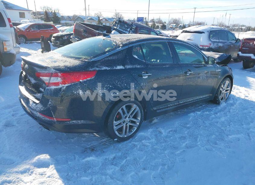Photo 4 of 2013 Kia Optima SX (VIN 5XXGR4A64DG140927)