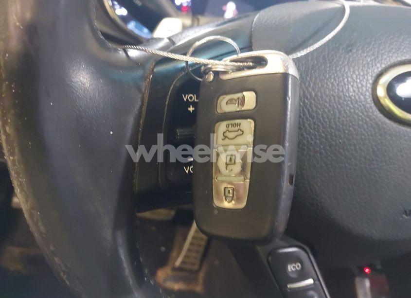 Photo 11 of 2013 Kia Optima SX (VIN 5XXGR4A64DG157954)