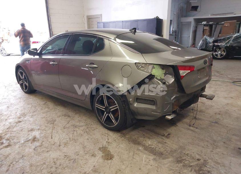 Photo 3 of 2013 Kia Optima SX (VIN 5XXGR4A64DG157954)