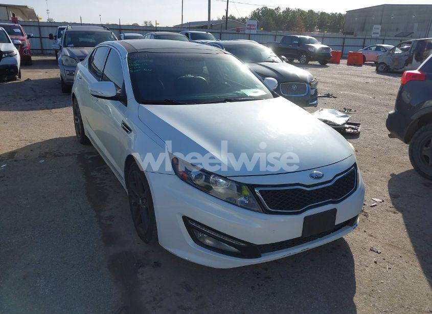 2013 Kia Optima SX (VIN 5XXGR4A64DG161664) main photo