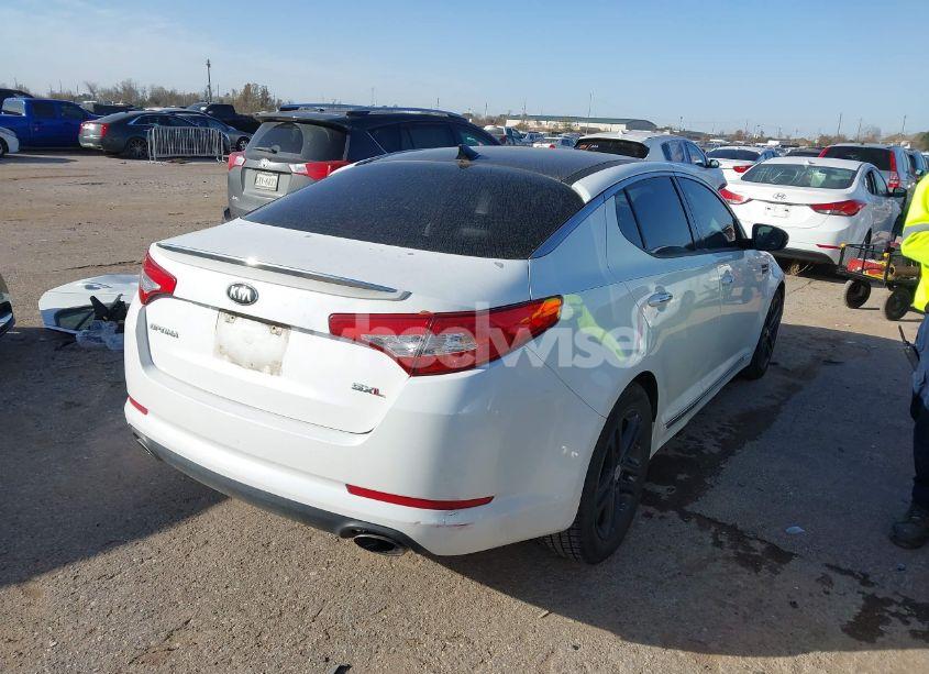 Photo 4 of 2013 Kia Optima SX (VIN 5XXGR4A64DG161664)