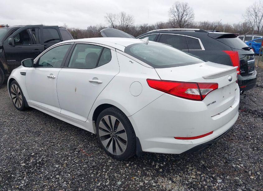 Photo 3 of 2013 Kia Optima SX (VIN 5XXGR4A64DG188508)