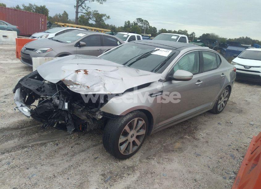 Photo 2 of 2013 Kia Optima SX (VIN 5XXGR4A64DG241028)