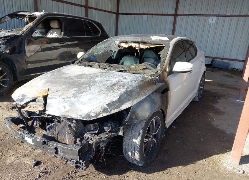 Photo 2 of 2013 Kia Optima SX (VIN 5XXGR4A64DG243815)