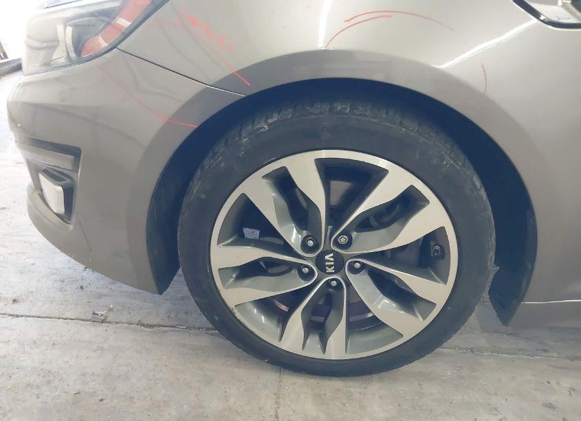 Photo 12 of 2015 Kia Optima SX TURBO (VIN 5XXGR4A64FG365416)