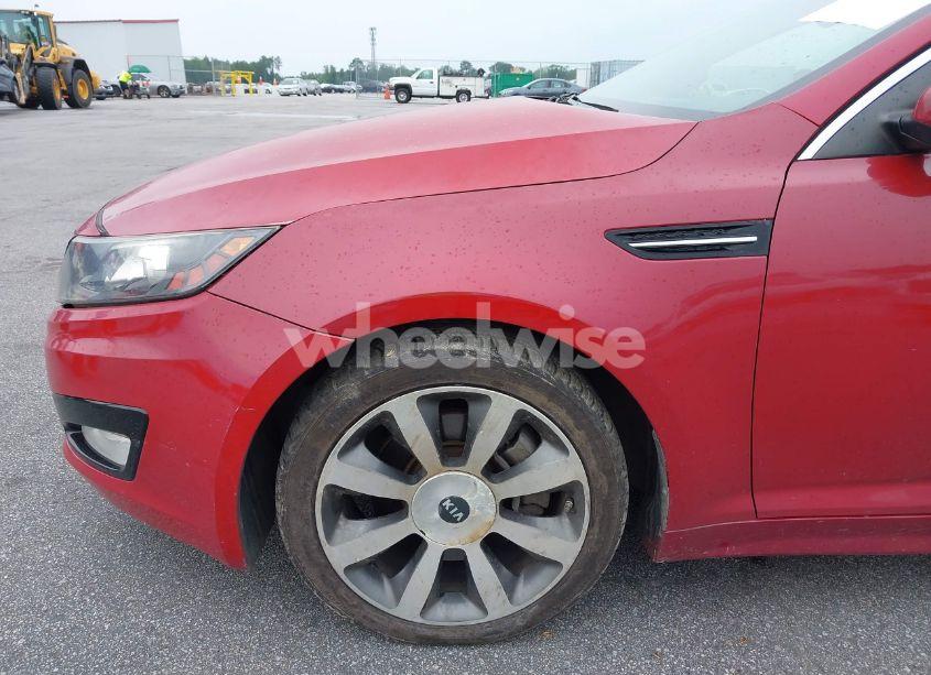 Photo 18 of 2012 Kia Optima SX (VIN 5XXGR4A65CG010749)