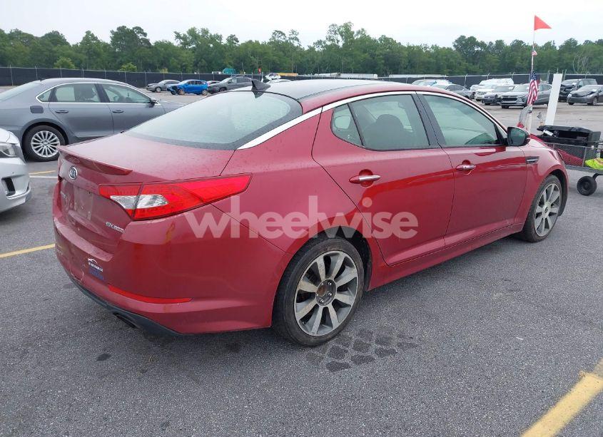 Photo 4 of 2012 Kia Optima SX (VIN 5XXGR4A65CG010749)