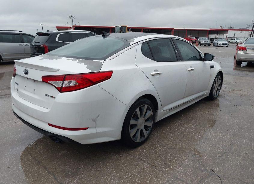 Photo 4 of 2012 Kia Optima SX (VIN 5XXGR4A65CG050135)
