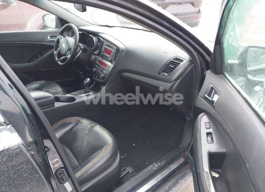 Photo 5 of 2012 Kia Optima SX (VIN 5XXGR4A65CG066089)