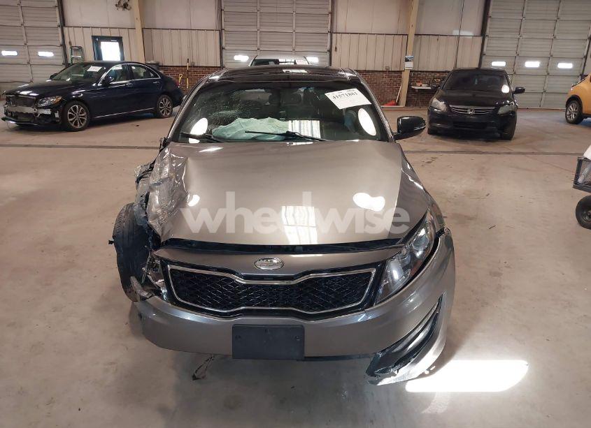 Photo 13 of 2013 Kia Optima SX (VIN 5XXGR4A65DG120024)