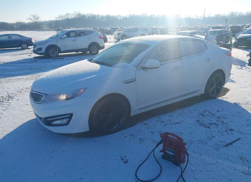 Photo 2 of 2013 Kia Optima SX (VIN 5XXGR4A65DG162063)