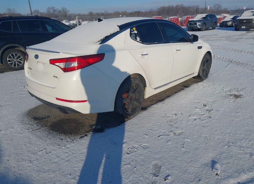 Photo 4 of 2013 Kia Optima SX (VIN 5XXGR4A65DG162063)