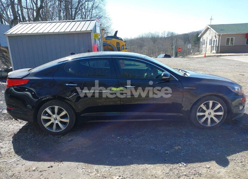 Photo 13 of 2013 Kia Optima SX (VIN 5XXGR4A65DG186542)