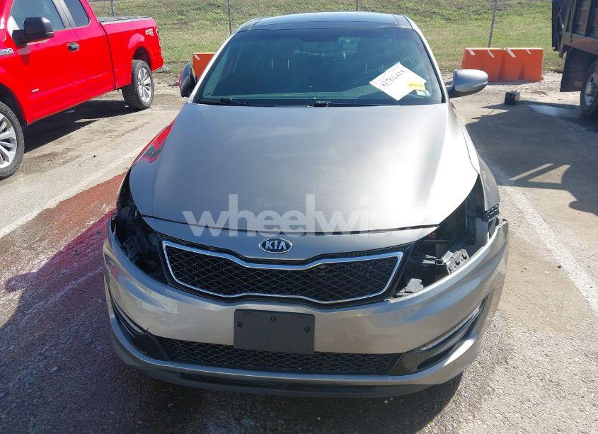 Photo 12 of 2013 Kia Optima SX (VIN 5XXGR4A65DG202075)