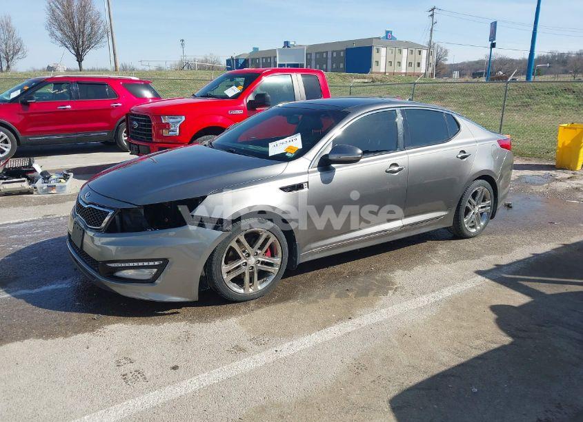Photo 2 of 2013 Kia Optima SX (VIN 5XXGR4A65DG202075)