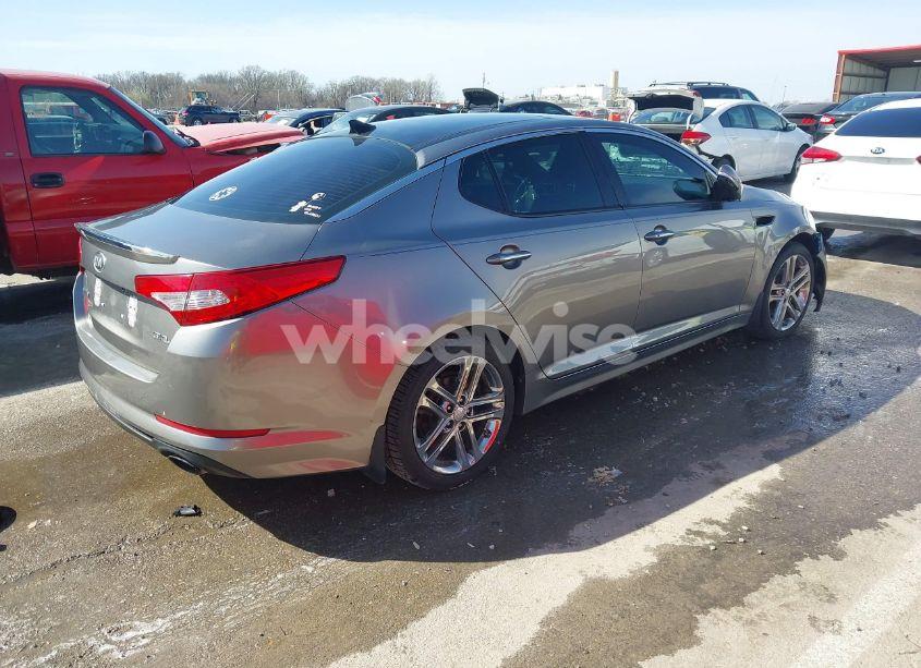 Photo 4 of 2013 Kia Optima SX (VIN 5XXGR4A65DG202075)