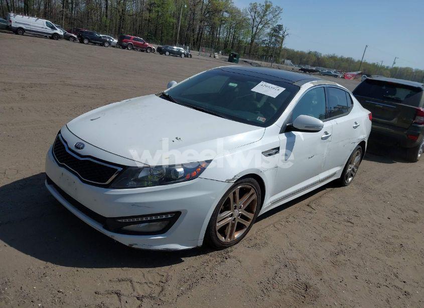 Photo 2 of 2013 Kia Optima SX (VIN 5XXGR4A65DG231012)
