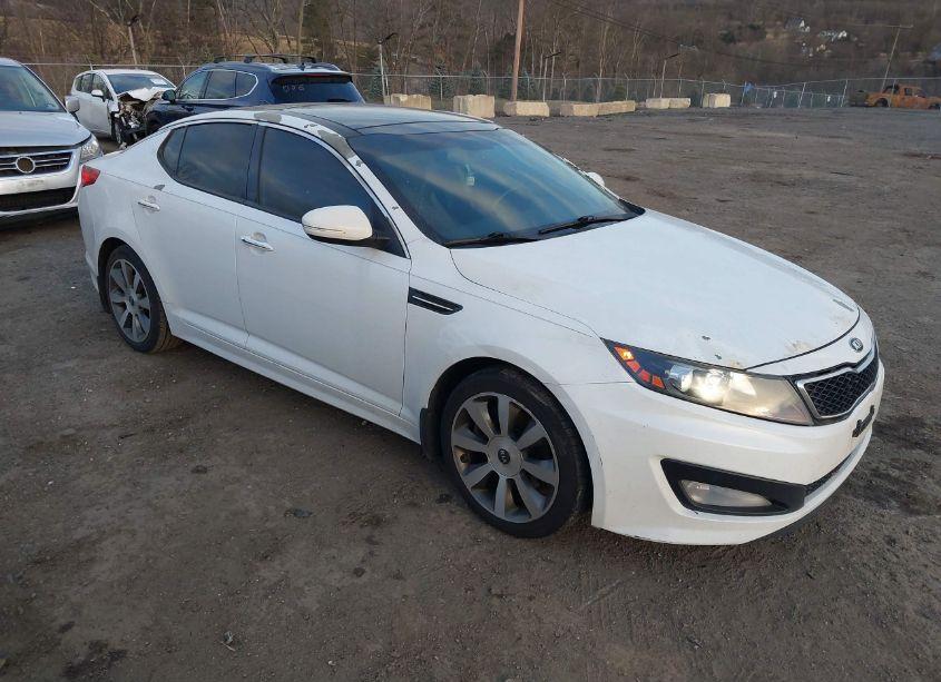 2013 Kia Optima SX (VIN 5XXGR4A65DG238462) main photo