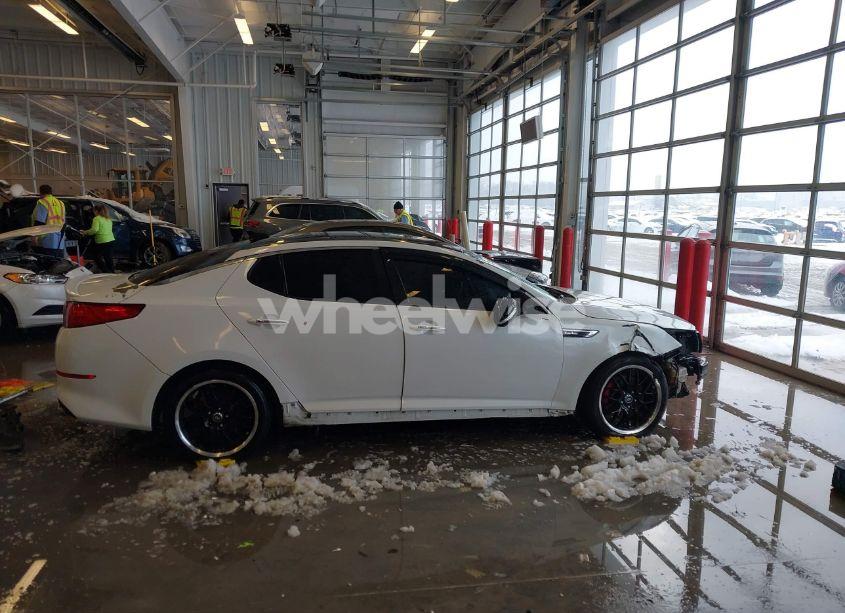 Photo 14 of 2014 Kia Optima SXL TURBO (VIN 5XXGR4A65EG278767)