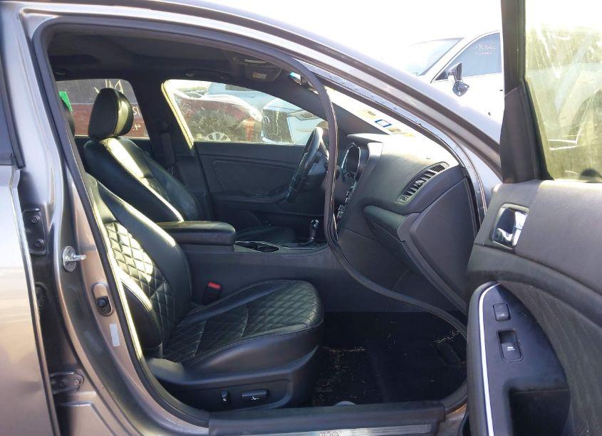 Photo 5 of 2014 Kia Optima (VIN 5XXGR4A65EG283483)