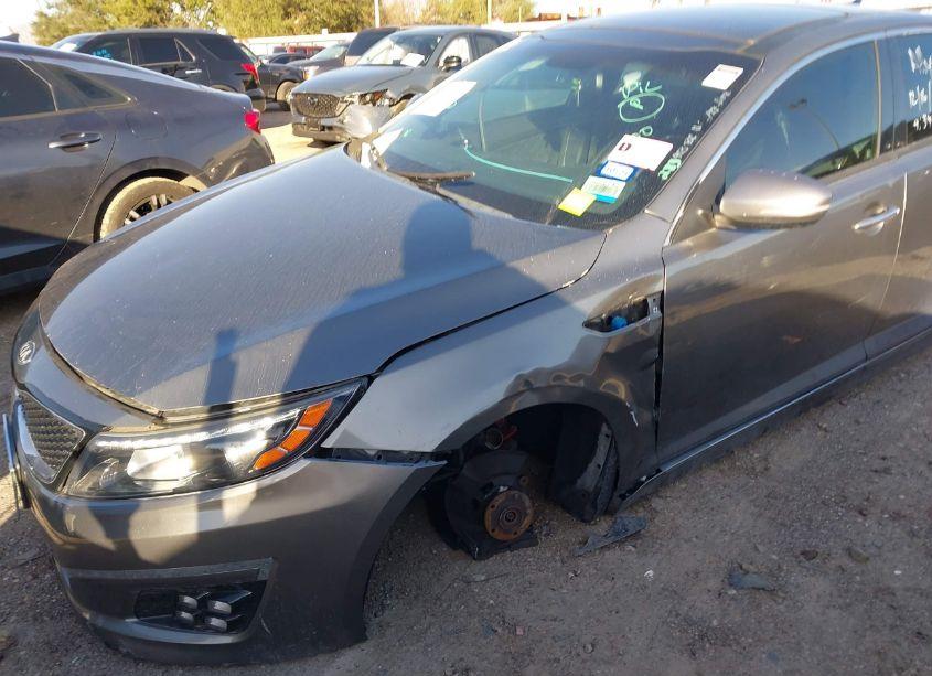 Photo 6 of 2014 Kia Optima (VIN 5XXGR4A65EG283483)