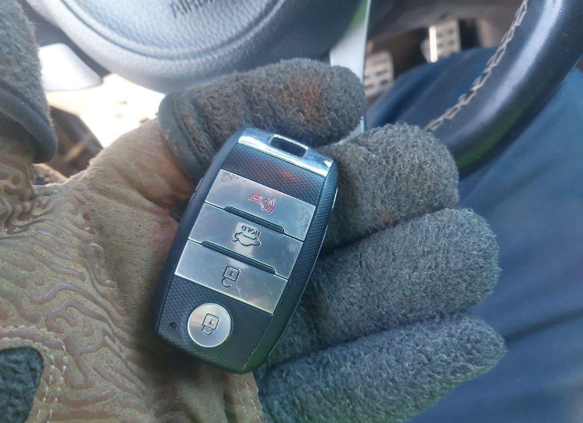 Photo 11 of 2015 Kia Optima SXL TURBO (VIN 5XXGR4A65FG482180)