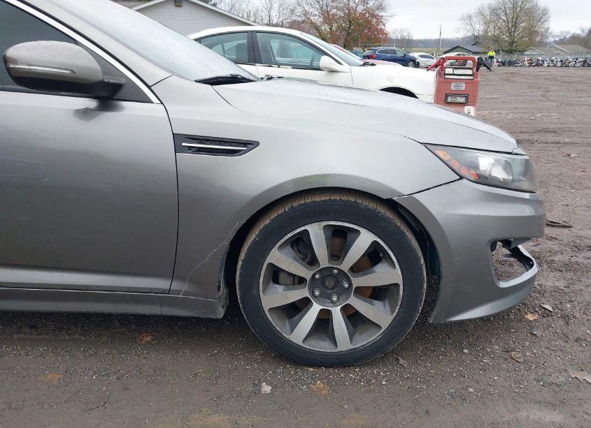 Photo 12 of 2012 Kia Optima SX (VIN 5XXGR4A66CG002501)
