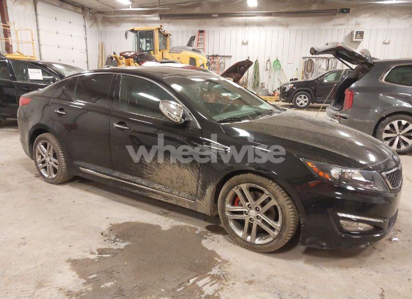 2013 Kia Optima SX (VIN 5XXGR4A66DG095117) main photo