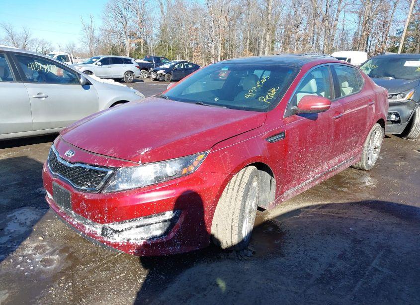 Photo 2 of 2013 Kia Optima SX (VIN 5XXGR4A66DG121800)