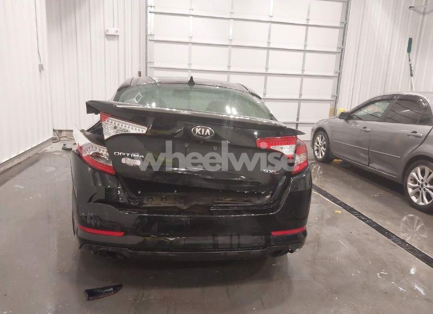 Photo 16 of 2013 Kia Optima SX (VIN 5XXGR4A66DG200352)