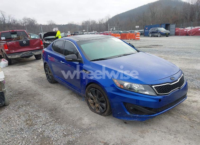 2013 Kia Optima SX (VIN 5XXGR4A66DG211495) main photo