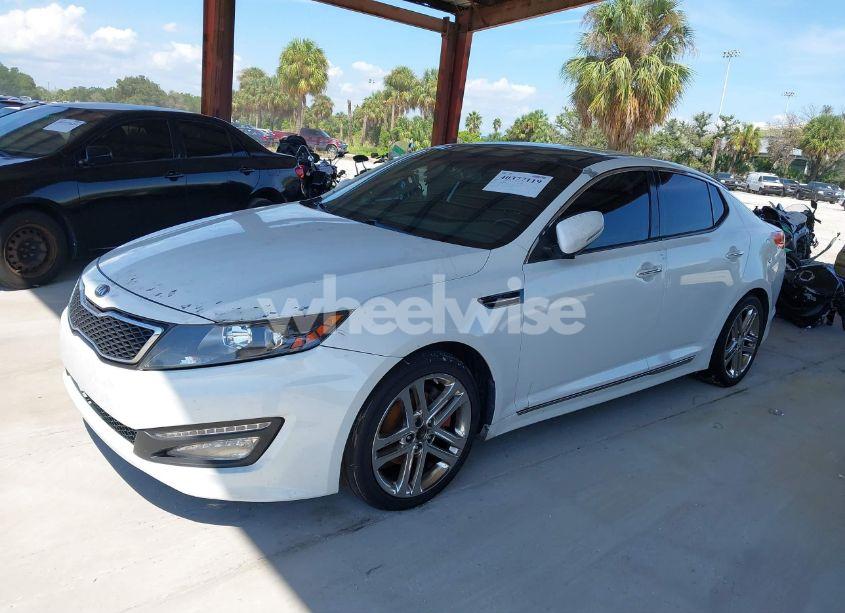 Photo 2 of 2013 Kia Optima SX (VIN 5XXGR4A66DG227969)