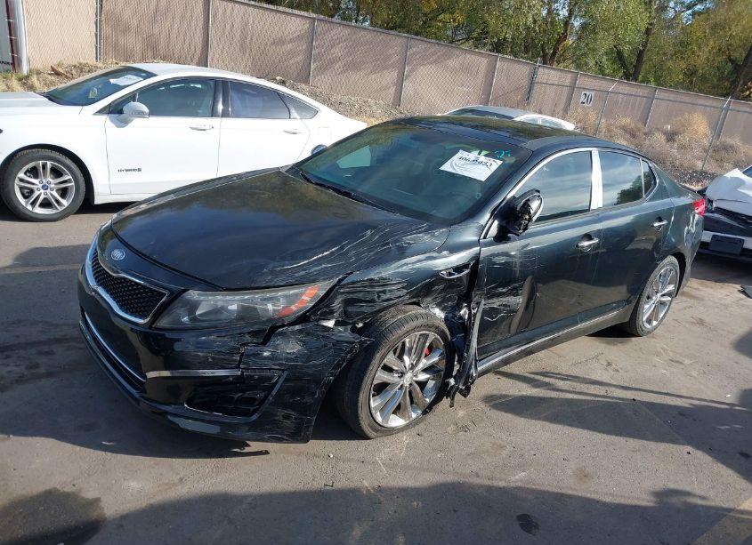 Photo 2 of 2014 Kia Optima SXL TURBO (VIN 5XXGR4A66EG290636)