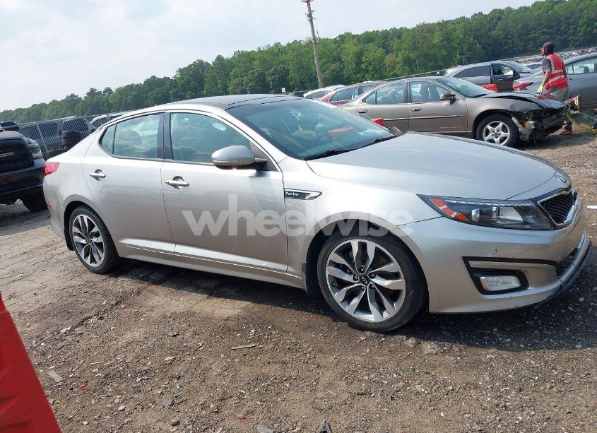 Photo 13 of 2015 Kia Optima SX TURBO (VIN 5XXGR4A66FG474914)